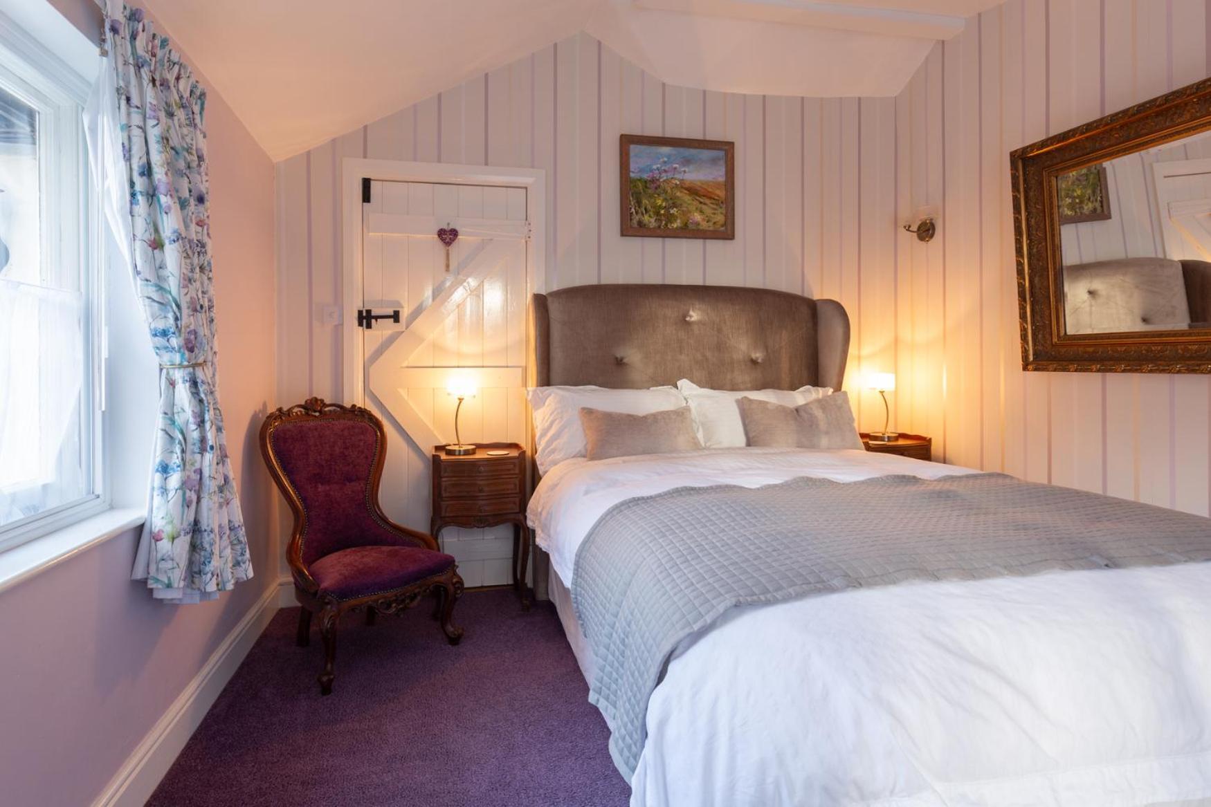 Frogs Hall B&B Eye  Экстерьер фото