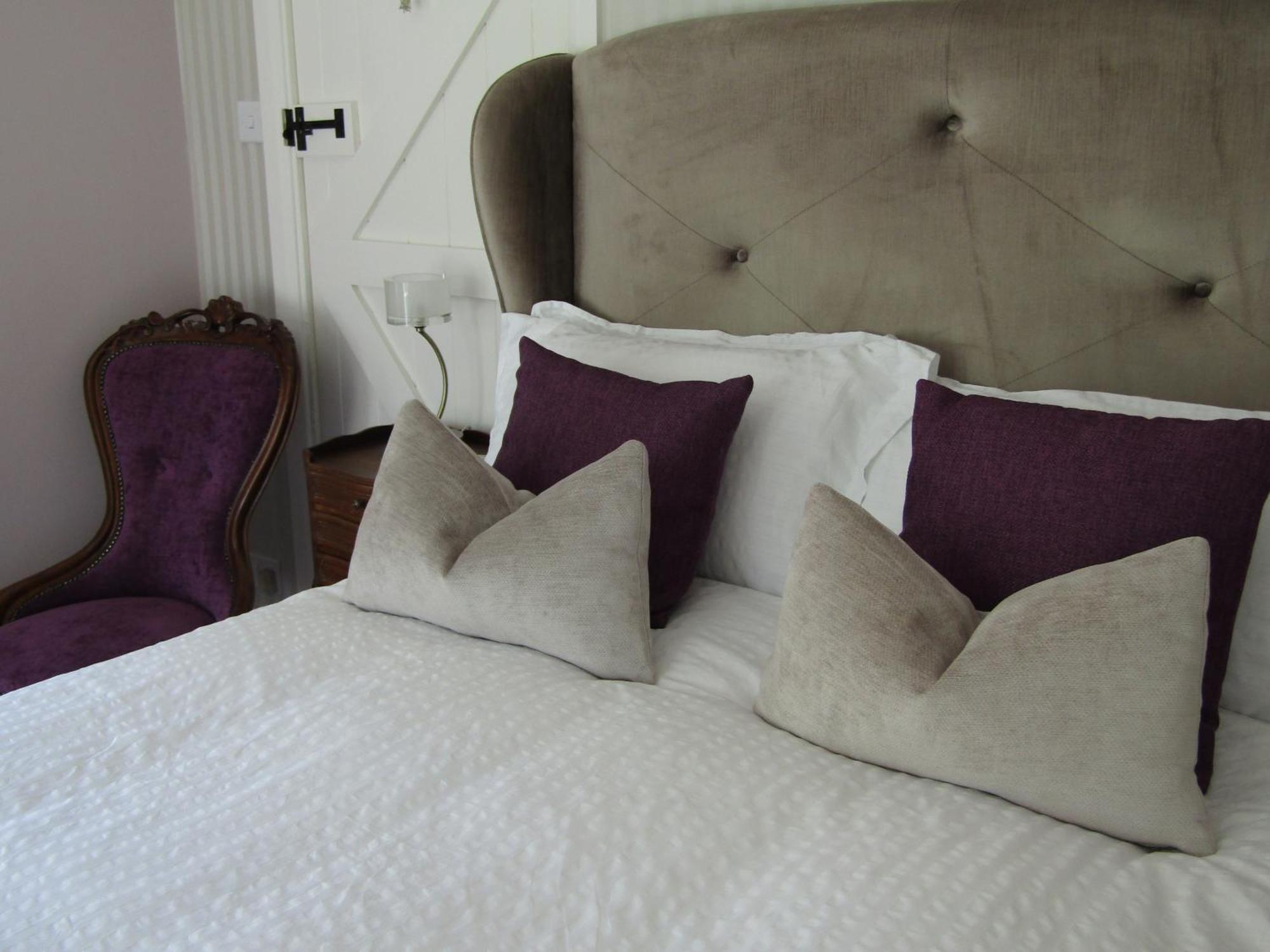 Frogs Hall B&B Eye  Экстерьер фото